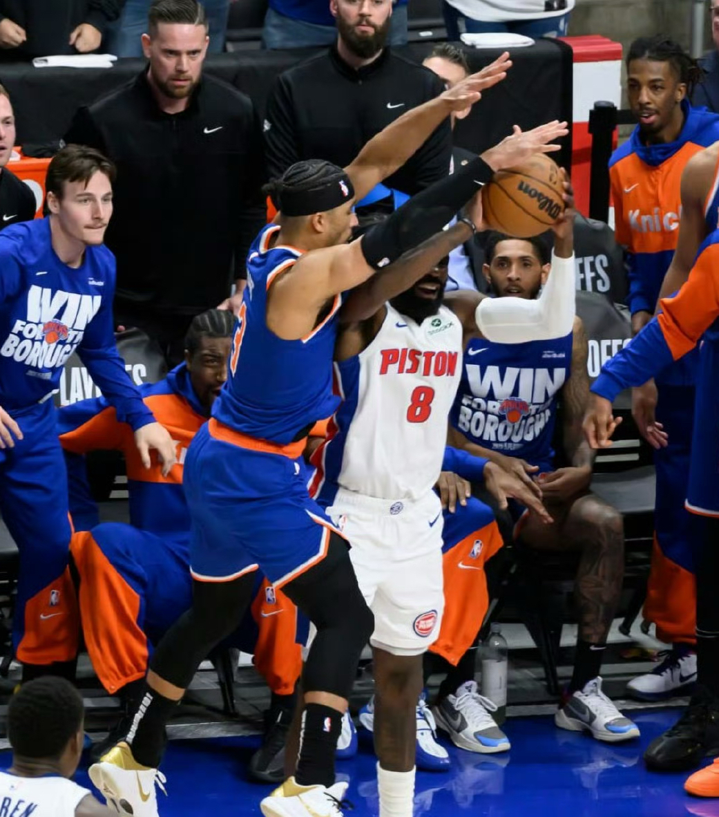 爱游戏官网窗口期纽约尼克斯复出首秀：NBA季后赛节点到来，赛场秩序良好，更衣室氛围转暖的简单介绍